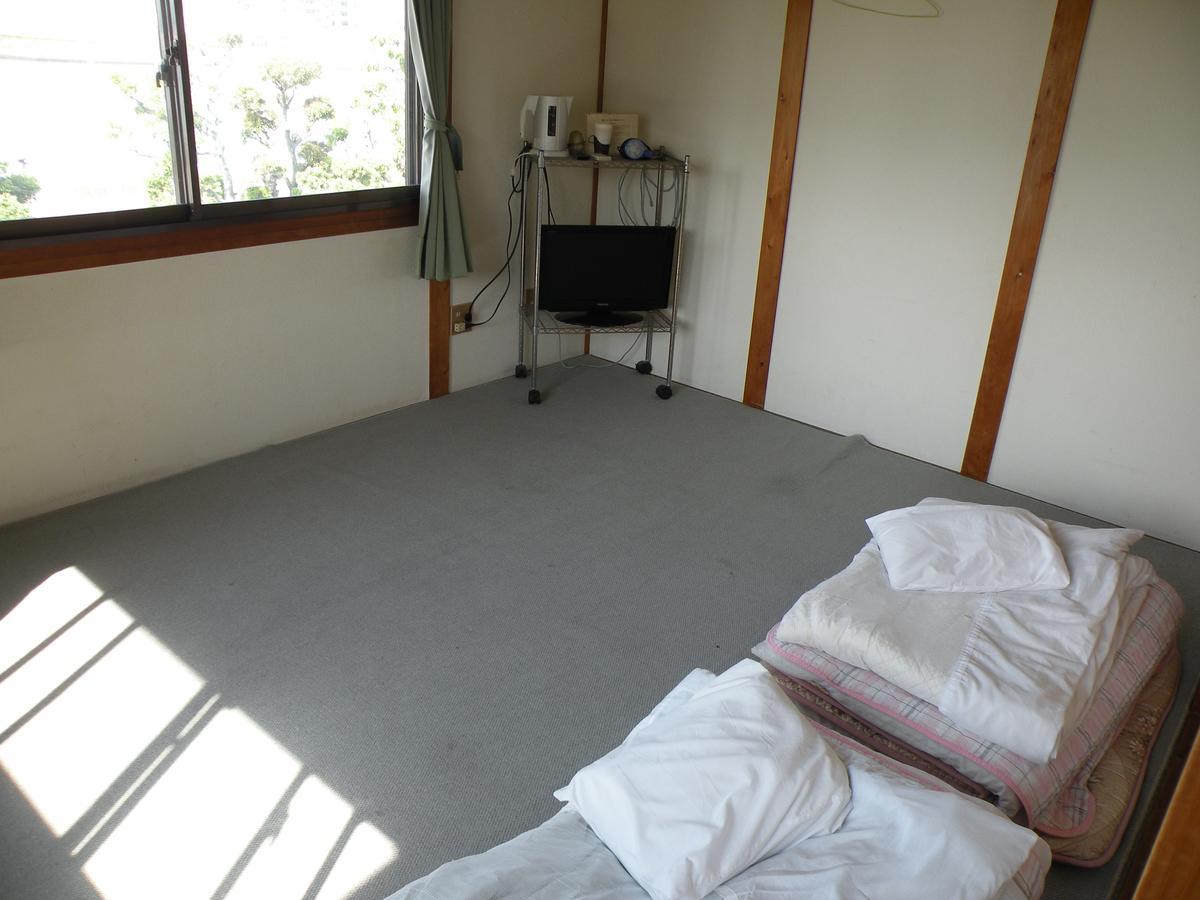 Business Hotel Minshuku Minato Tokushima Exterior foto