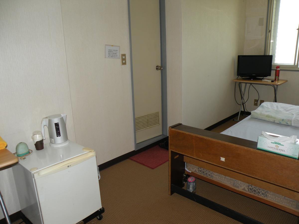 Business Hotel Minshuku Minato Tokushima Exterior foto