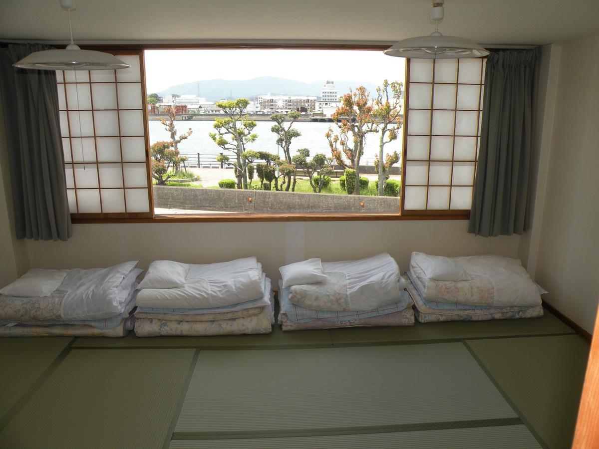 Business Hotel Minshuku Minato Tokushima Exterior foto